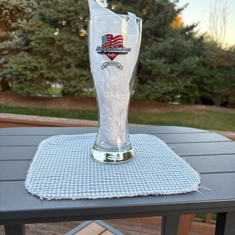 Vintage Harley-Davidson Vegas & Hard Rock Cafe Vegas Hurricane Beer Glass - Picture 13 of 16